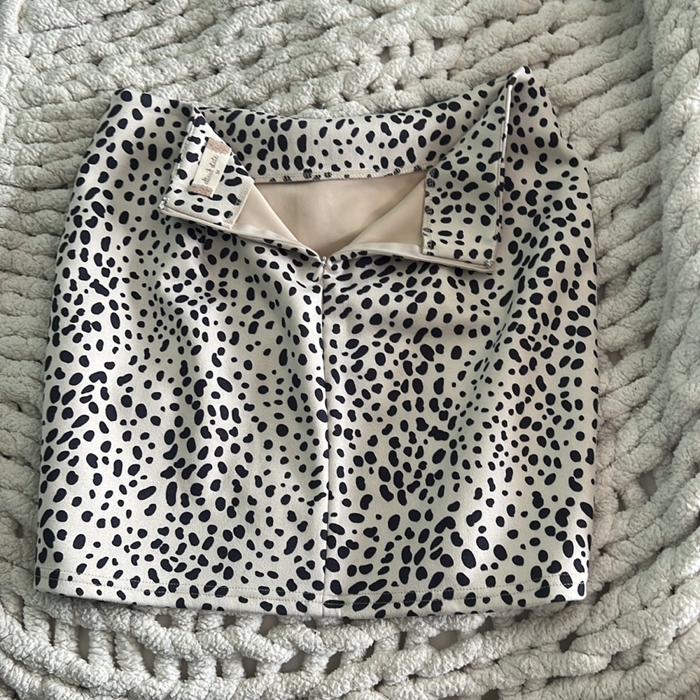 Black and Beige Polka Dot Skirt by Altered State Med - Picture 2 of 4
